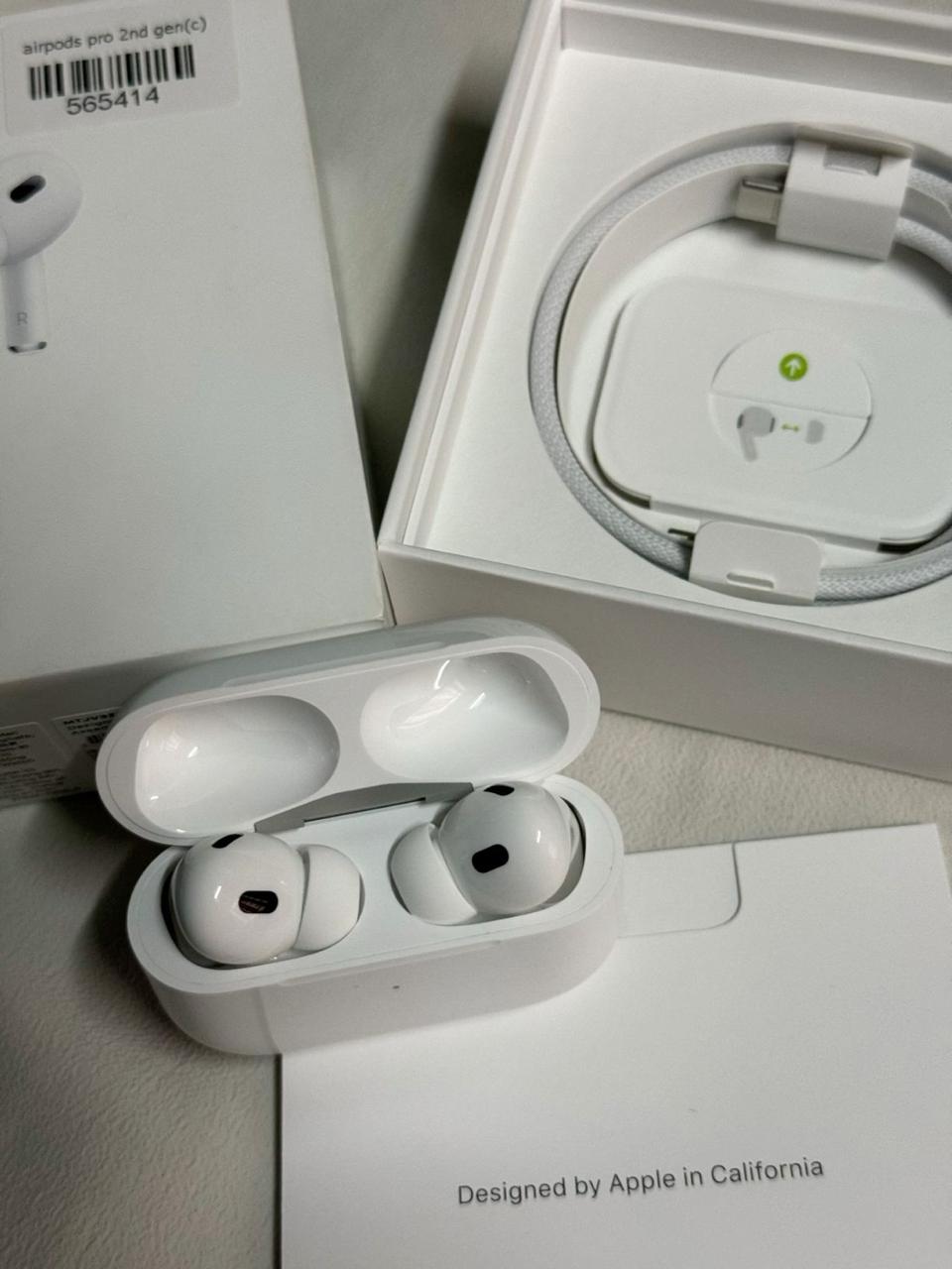Apple AirPods 4